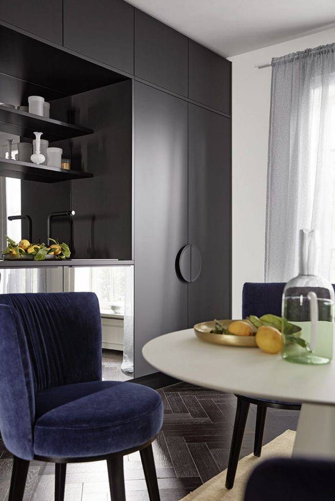 neo mirror 8