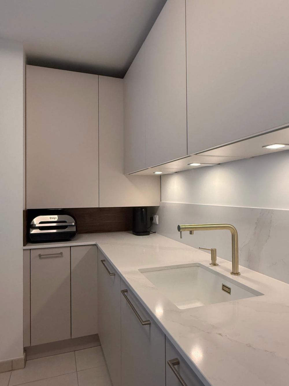 460ea678-7622-4b38-a58e-1bbfcf23801d (1)